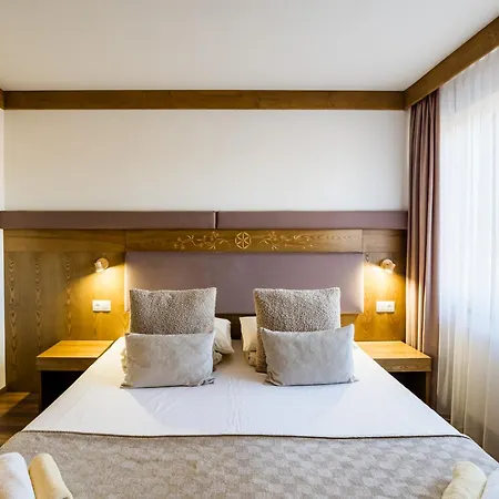 Stokrotka Bed & Breakfast 3*